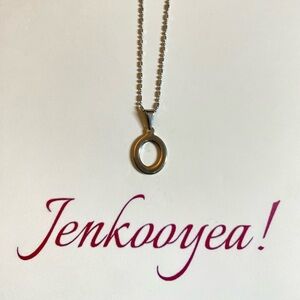 Silver Oval Pendant Necklace